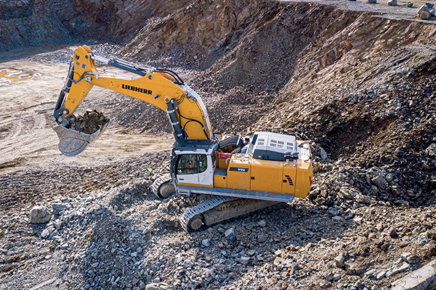 THE LIEBHERR R 992 CRAWLER EXCAVATOR: HIGH PERFORMANCE AND LOW EMISSIONS AT CMSE